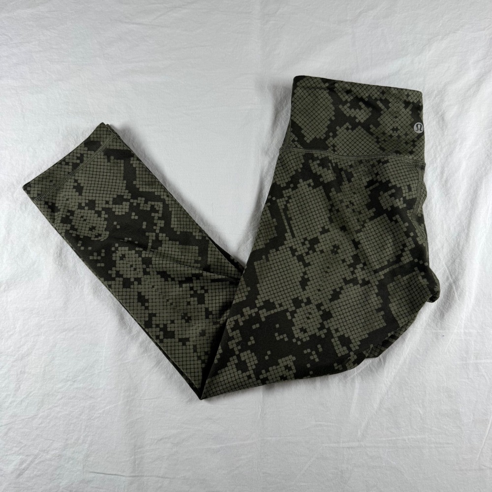 Lululemon Wunder Under Size 4 Green Ziggy Snakeskin Print Cropped Leggings